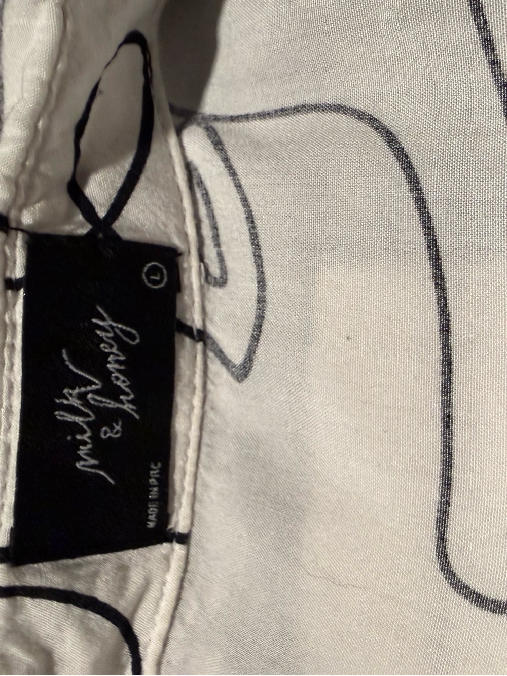 Abstract Blouse - Picture 3 of 3